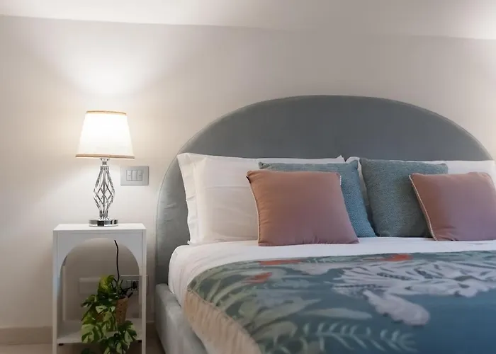 Martina Luxury - Grandmaison *