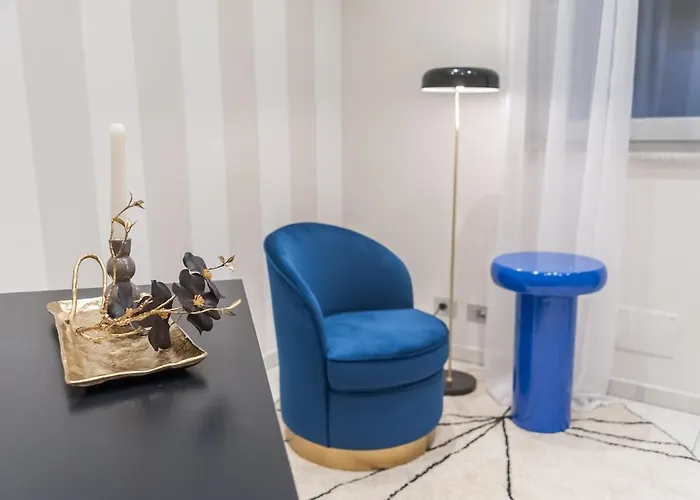 Martina Luxury - Grandmaison