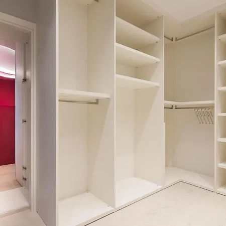 Martina Luxury - Grand Maison