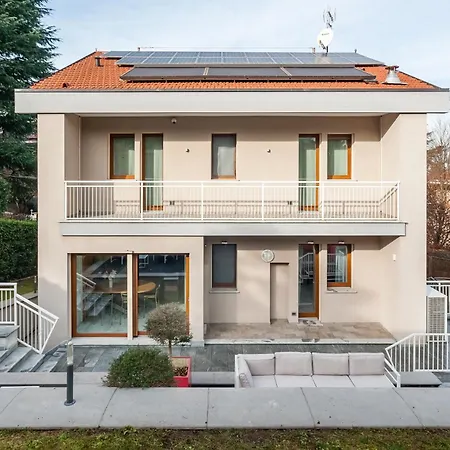 Martina Luxury - Grandmaison *