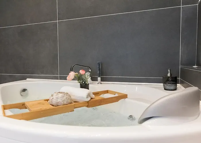 Martina Luxury - Grand Maison *