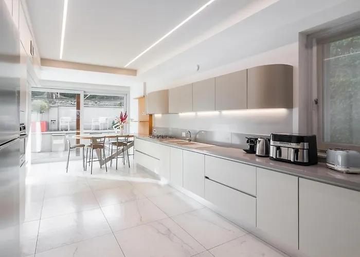 Martina Luxury - Grand Maison *