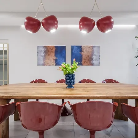 Martina Luxury - Grandmaison